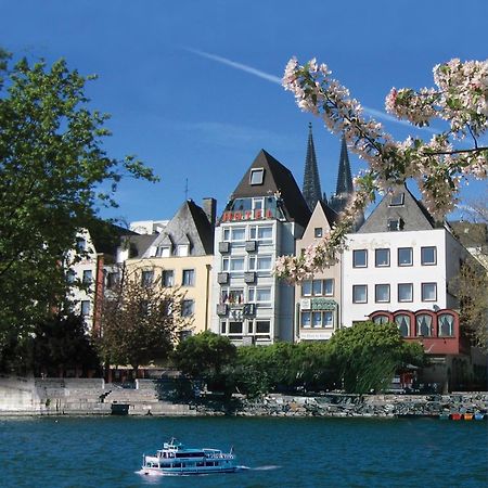 Hotel Roemerhafen Koln Bagian luar foto