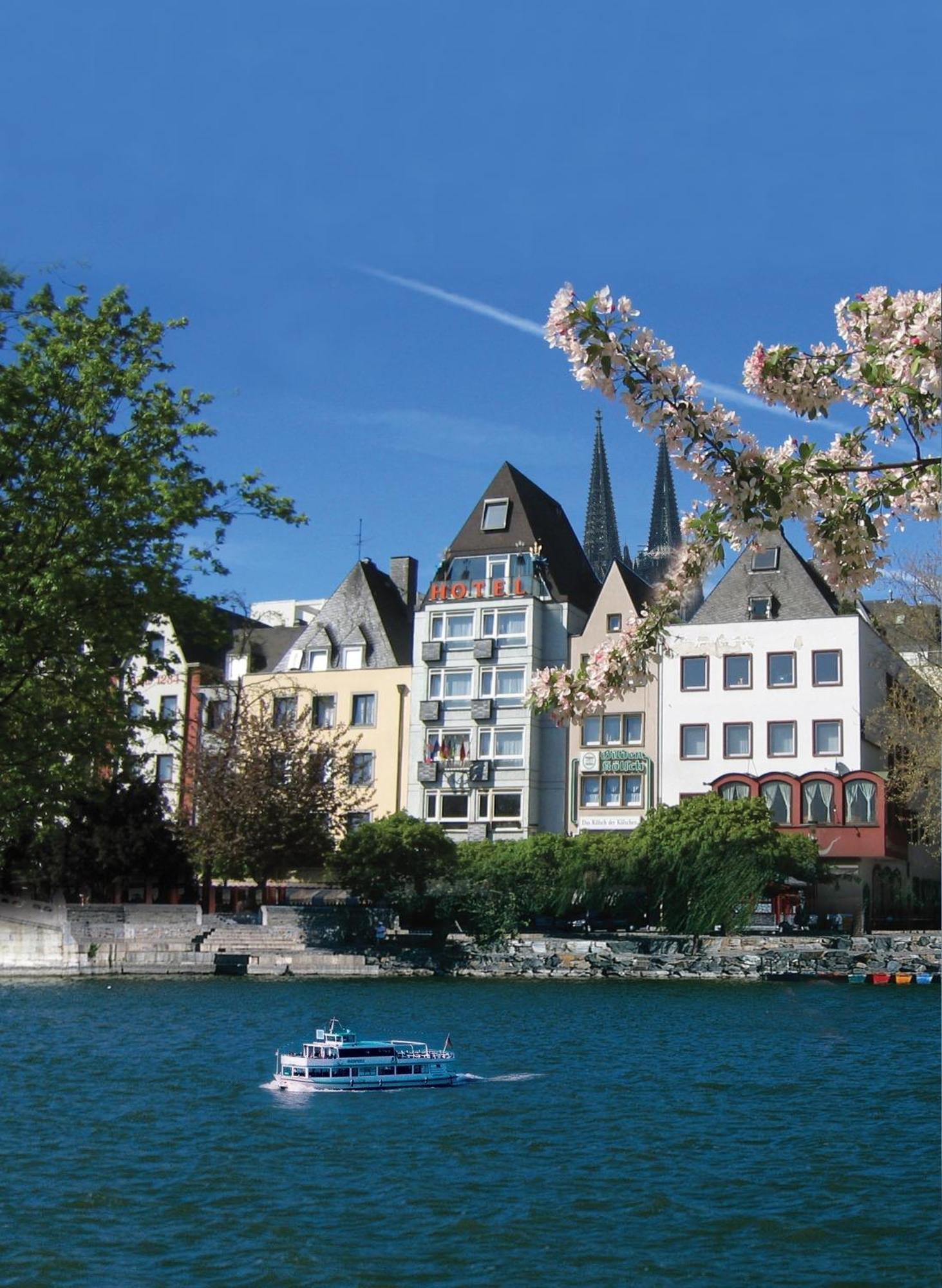 Hotel Roemerhafen Koln Bagian luar foto